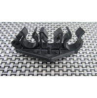 7703079405 CLIP PASSACAVI 4 CAVI/TUBI PER RENAULT 19 - CHAMADE - R21 - ESPACE...