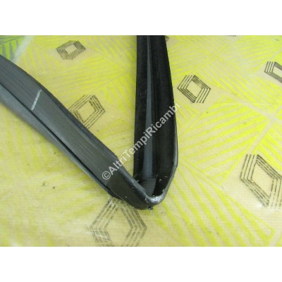 GUARNIZIONE VETRO RENAULT R9 - R11 7700774838-6